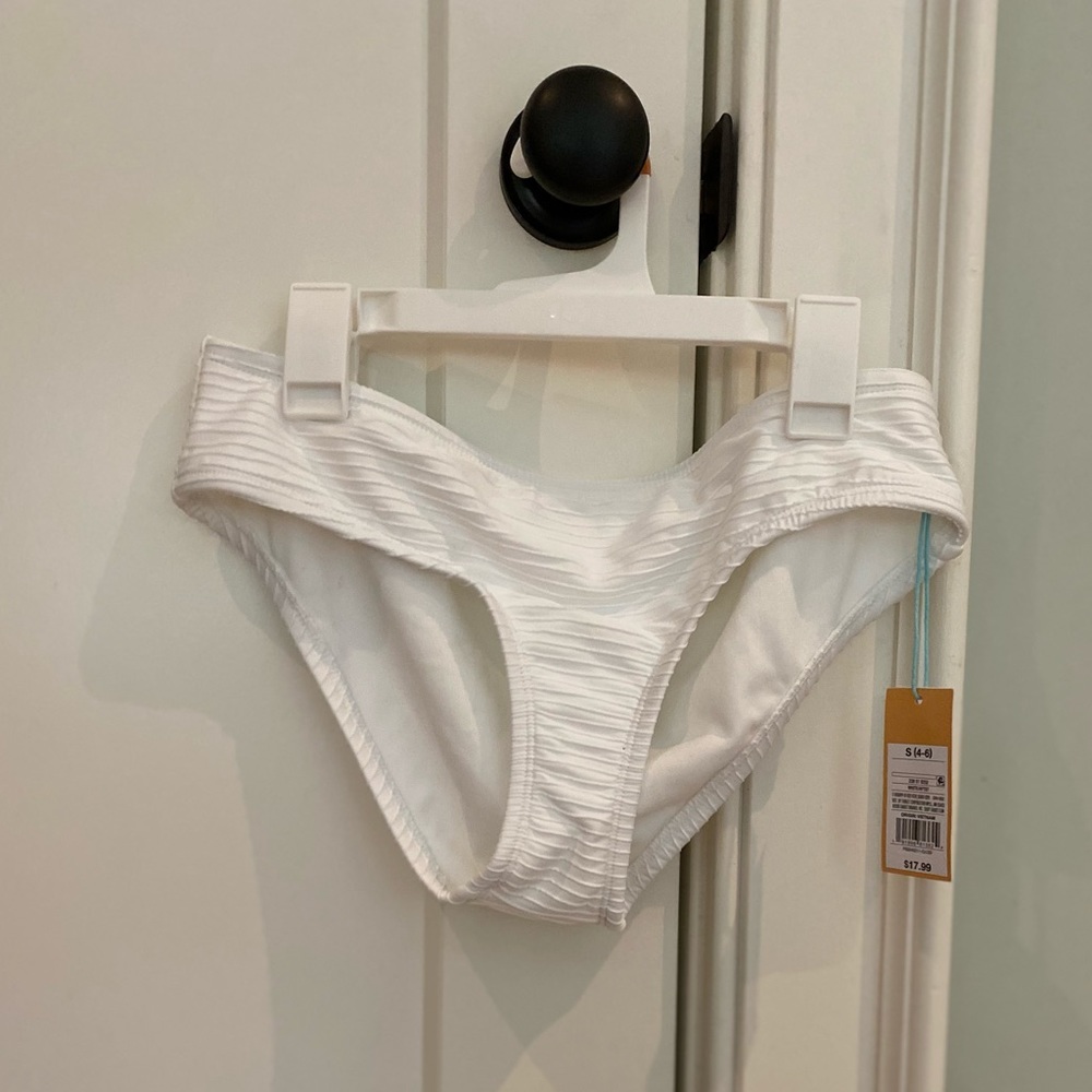 Brand new white ribbed swimsuit bottoms